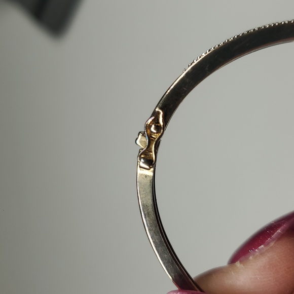 Single Bangle Navy Marquise Stones- Damaged/ Fair/ Acceptable - Picture 11 of 13